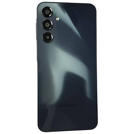 Samsung Galaxy A16 5G (6.7-inch Super AMOLED, 90Hz)
